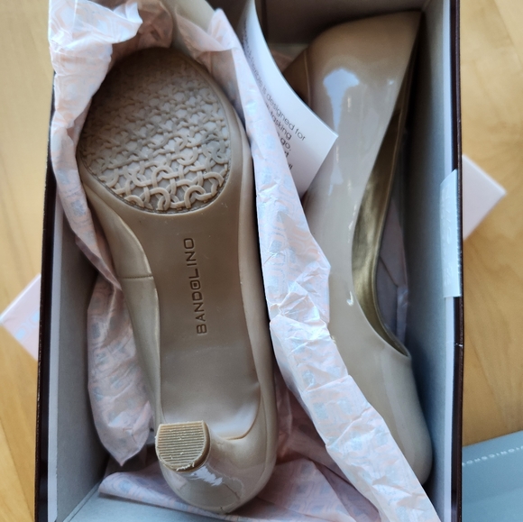 Nude Pumps, Size 6 With Box - Picture 3 of 6